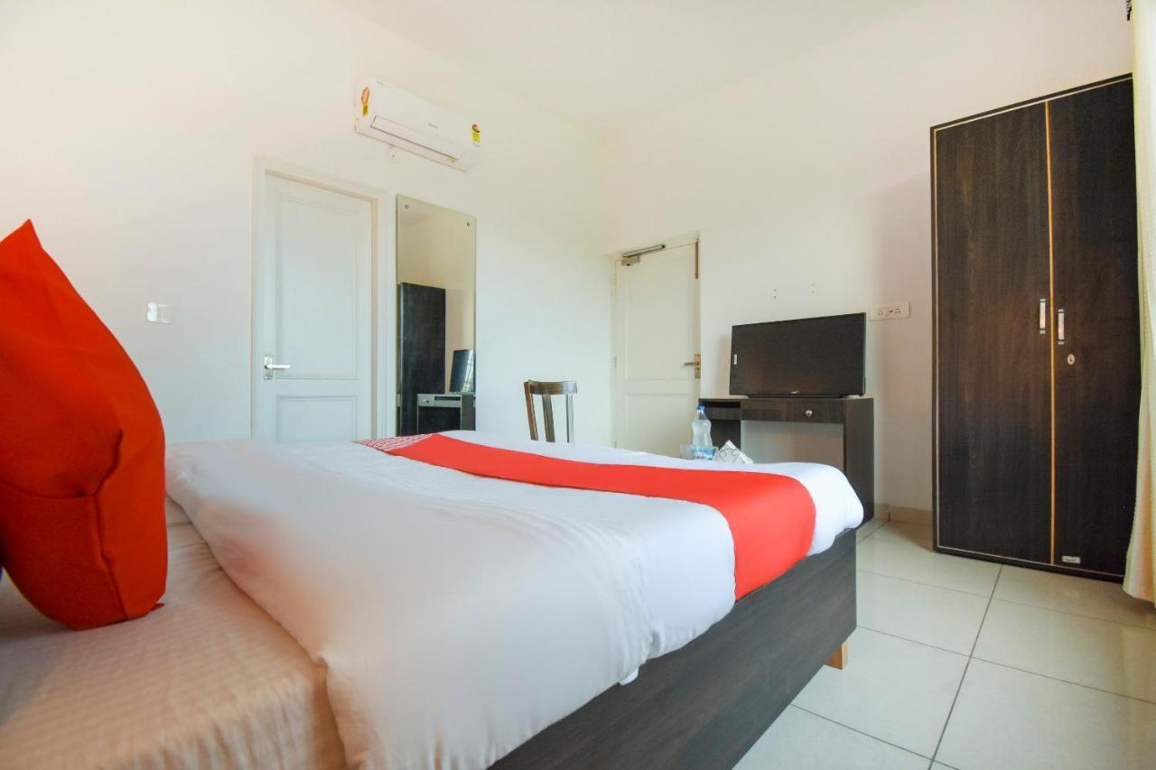 Oyo 75460 Sky High Residency Hotel Ludhiana Exterior foto