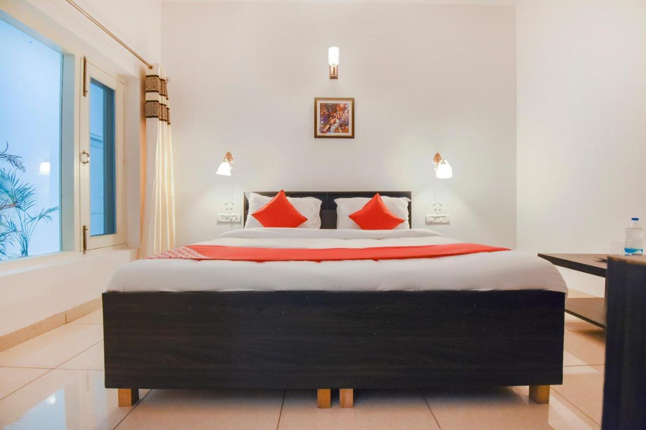 Oyo 75460 Sky High Residency Hotel Ludhiana Exterior foto