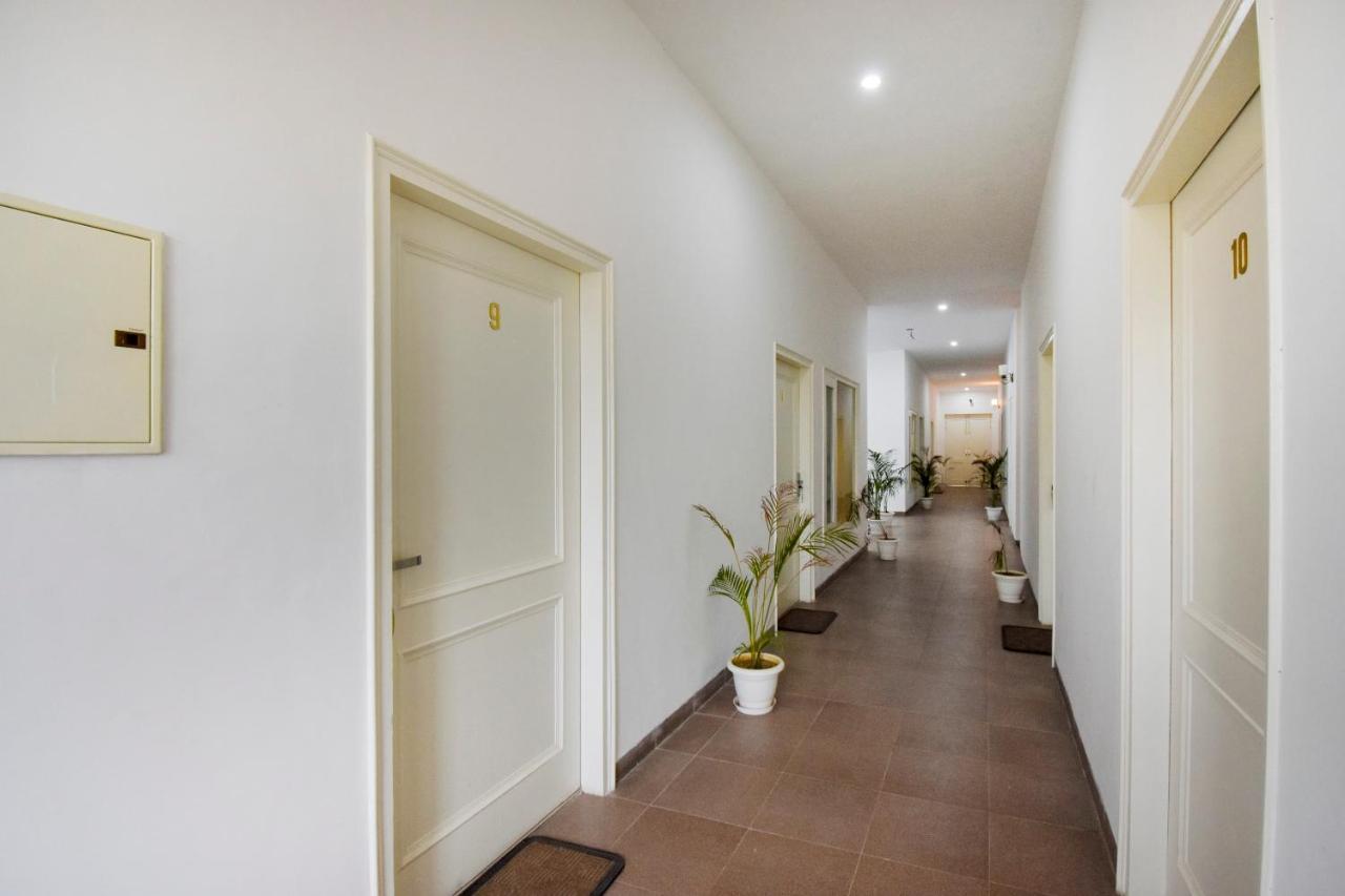 Oyo 75460 Sky High Residency Hotel Ludhiana Exterior foto
